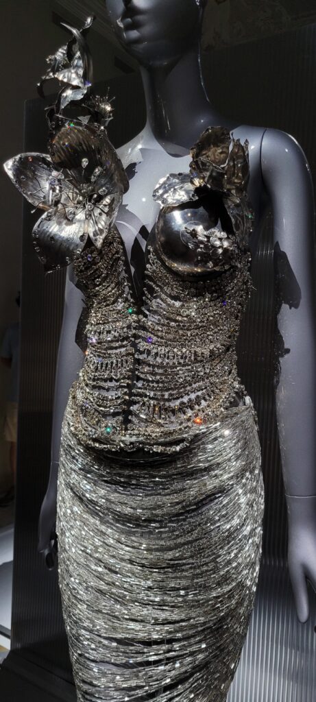 The “Masters of Light” Diamond Mask